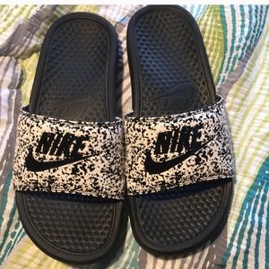 Nike slides